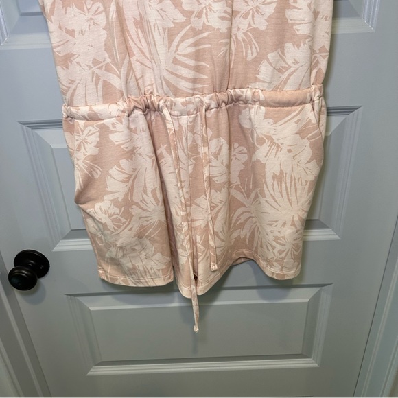 Cato Tan/Beige Scoop Neck Short Sleeve Knit Romper size M - Picture 6 of 10